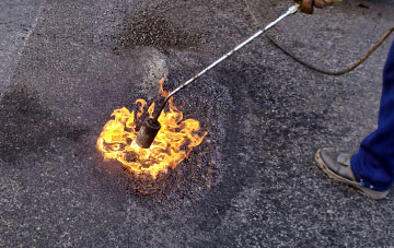 Milton Bryan flat roofing repairs